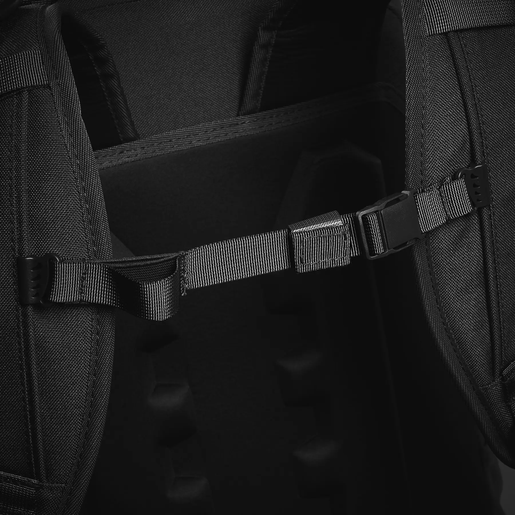 Рюкзак тактичний Highlander Stoirm Backpack 40L Black (TT188-BK) 86013