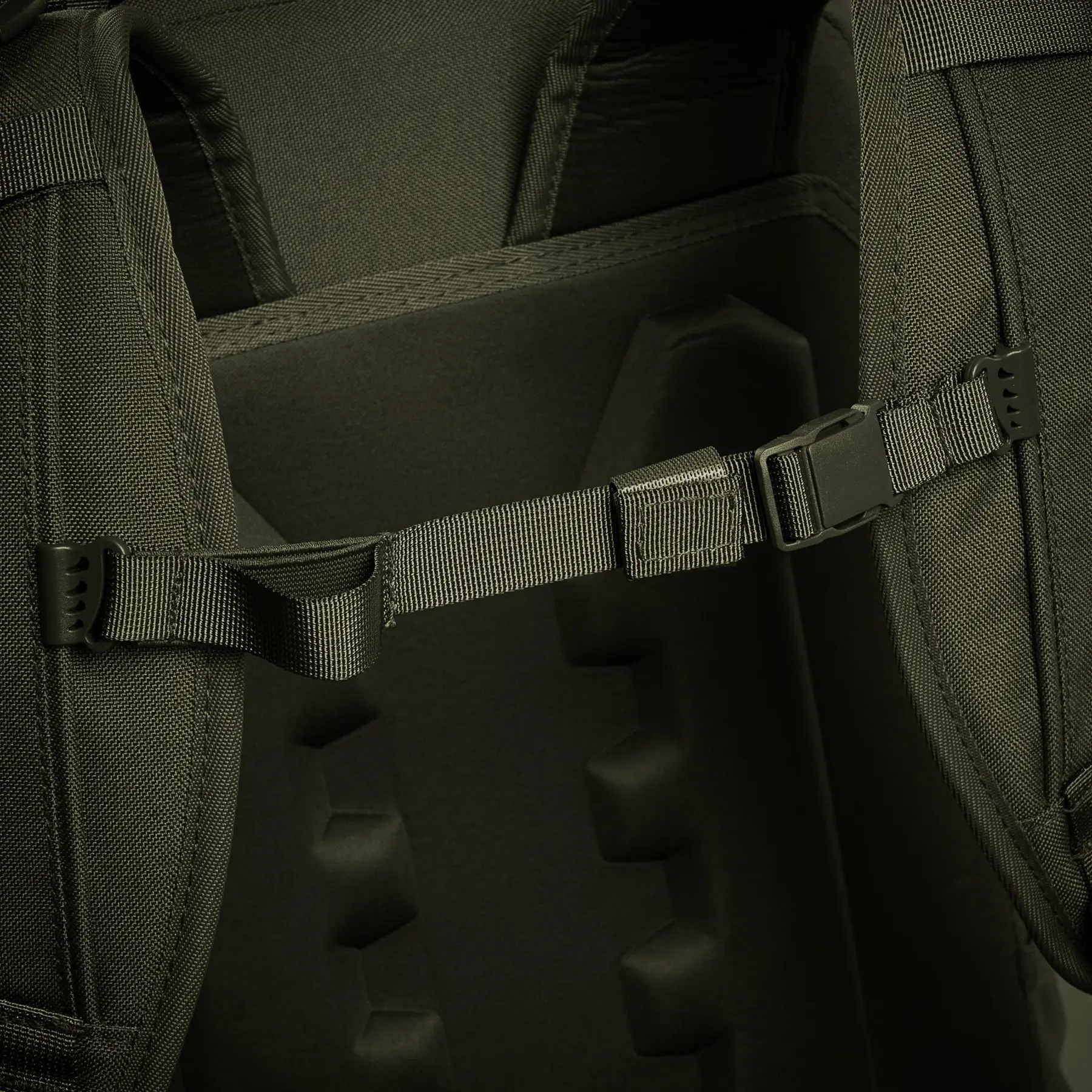 Рюкзак тактичний Highlander Stoirm Backpack 40L Olive (TT188-OG) 86183
