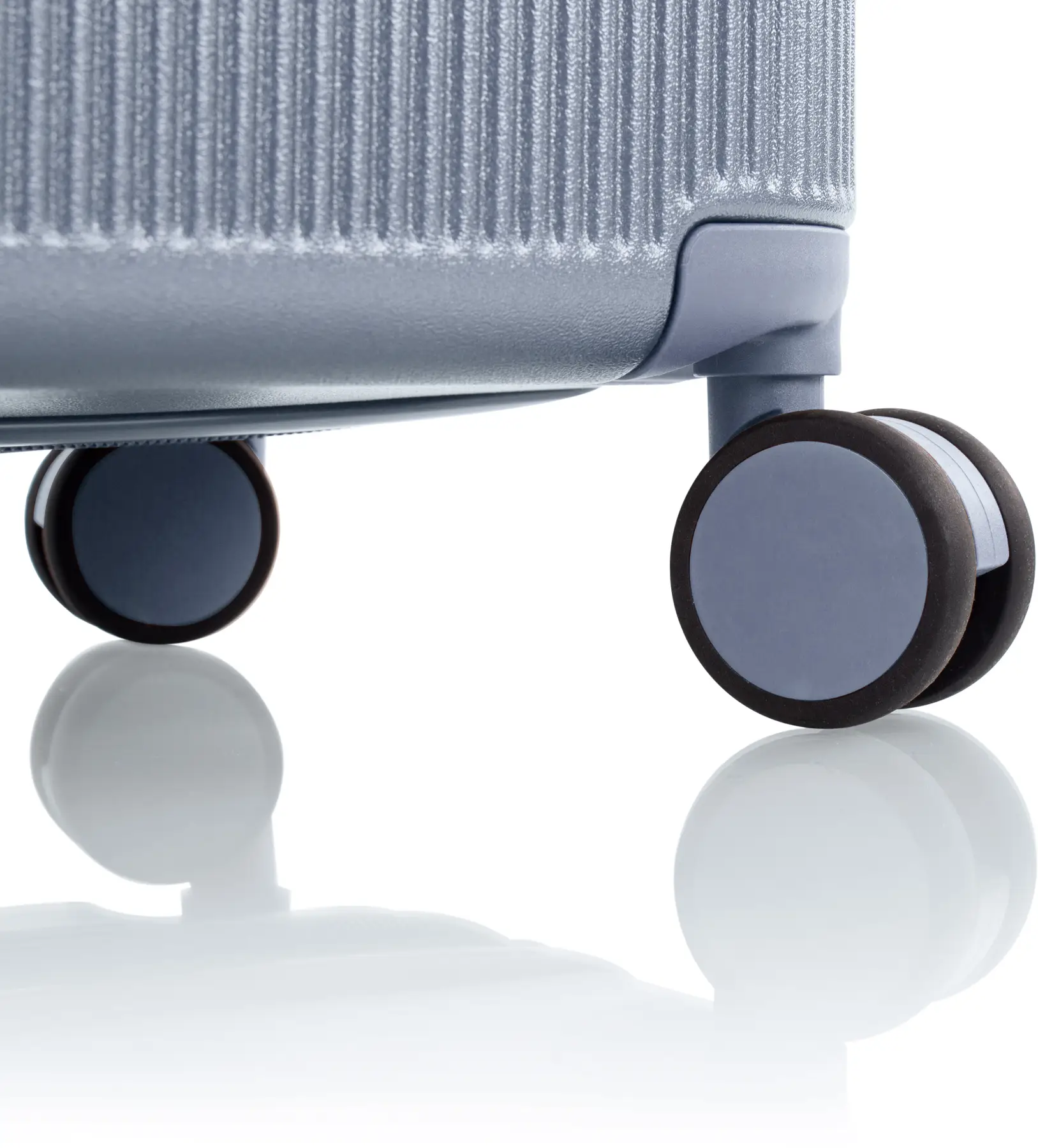 Валіза Heys Earth Tones (M) Glacier Grey (10156-0144-26)/(10156-0144-S3) 111809