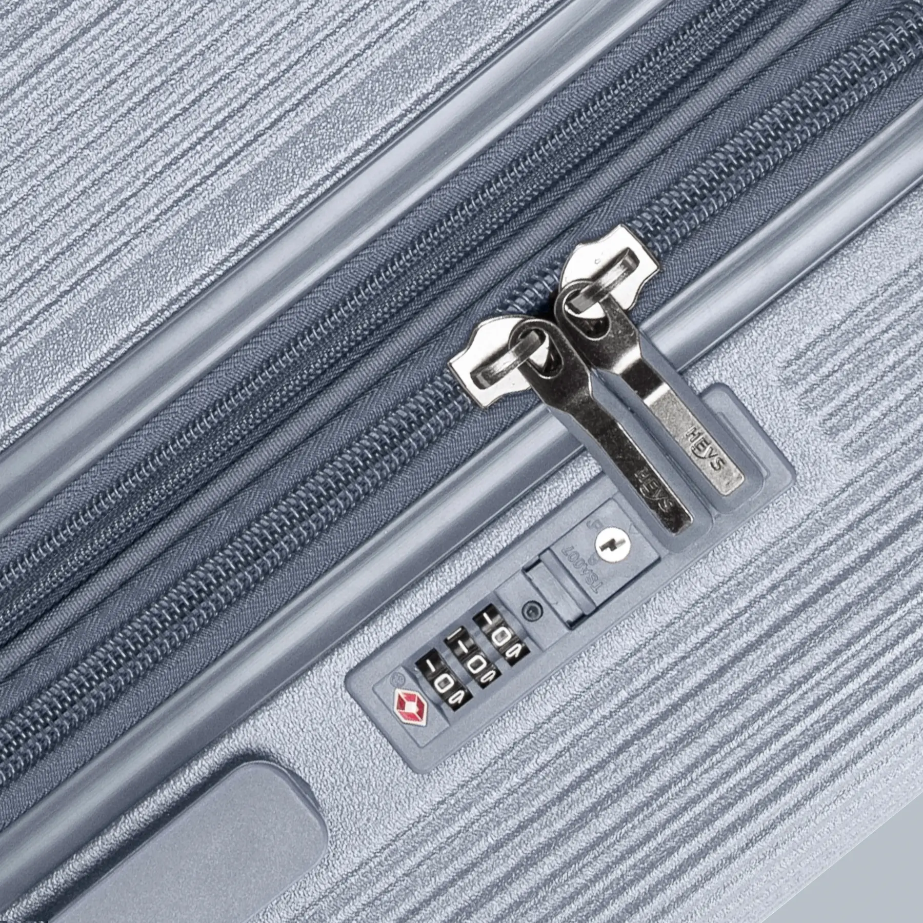 Валіза Heys Earth Tones (M) Glacier Grey (10156-0144-26)/(10156-0144-S3) 111831