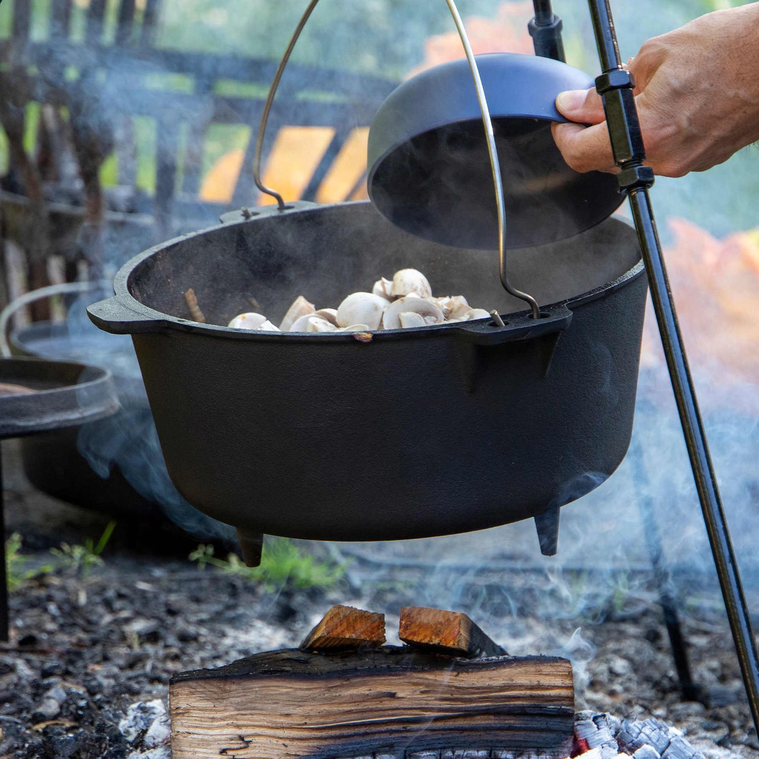 Казан з кришкою Bo-Camp Dutch Oven Cast Iron 31 cm / 7.1 L Black (22122415) 124540